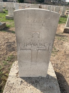 BAGHDAD (NORTH GATE) WAR CEMETERY - GORDON, R